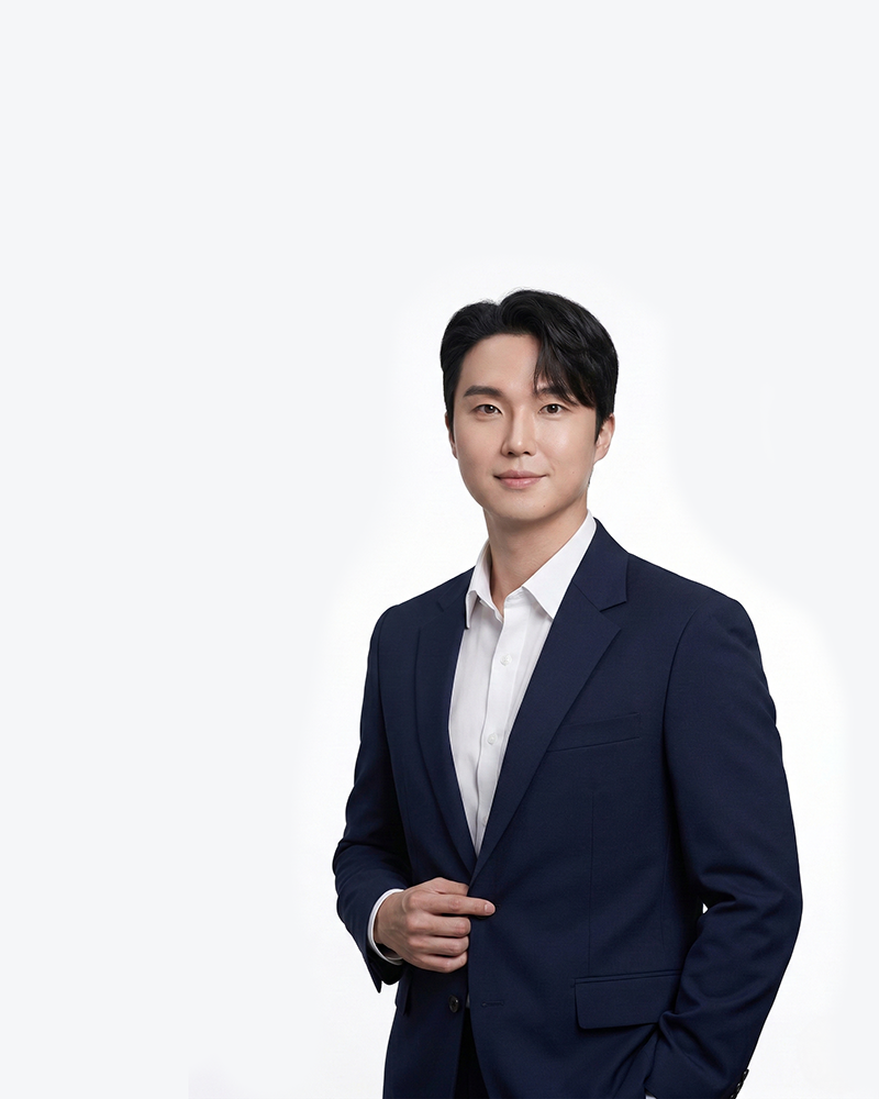 김건우_표지 및 메인사진(흰배경) 복사.png