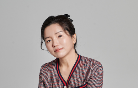 시아로 원경아 대표 피부의 자생력을 깨우는 ‘진심’의 미학, 10년의 신뢰로 빚어낸 천연 화장품의 정수