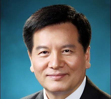 《이채필이 던진 짱돌 1, 2》 이채필 저자 “일하는 사람이 행복한 세상을 향한 뜨거운 함성, 31년 공직 인생의 정수를 담다”