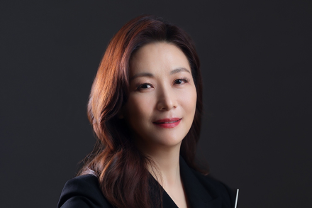 미국 북버지니아 커뮤니티 대학 음악과 교수 쥴리 한 박사 “음악과 영성의 경계를 허물며 절대 긍정의 메시지를 세계에 전하다”