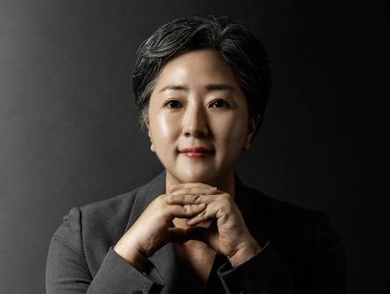 글쓰는사람들 정원희 대표 여행·글·술 세 키워드로 세계를 누비며 ‘작가 만드는 작가’